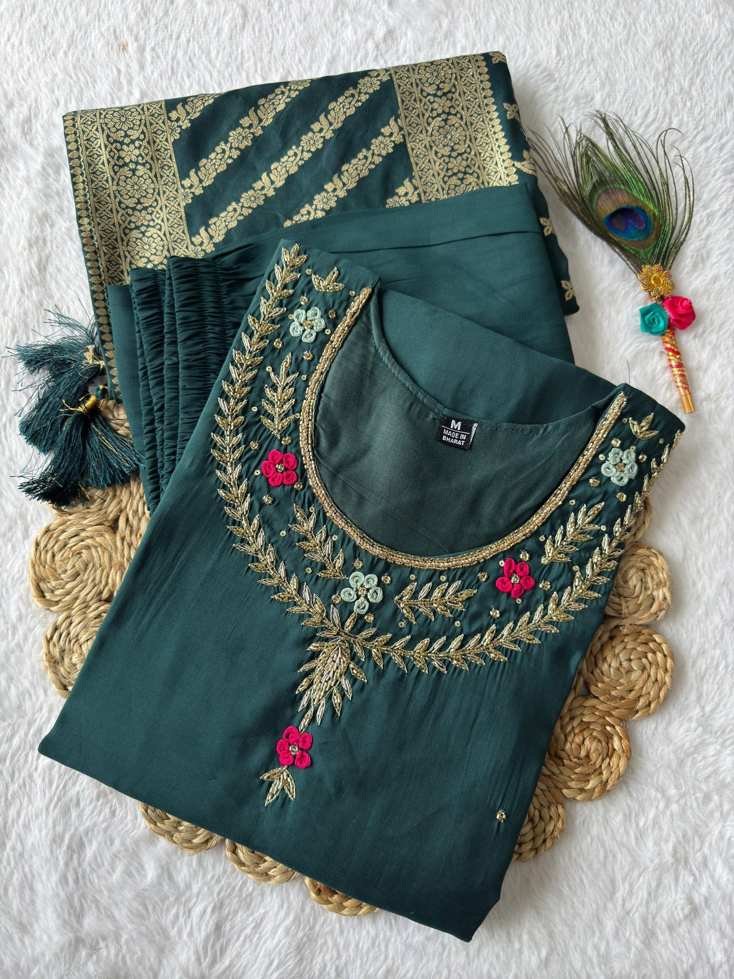 Official Look Kurti Set.