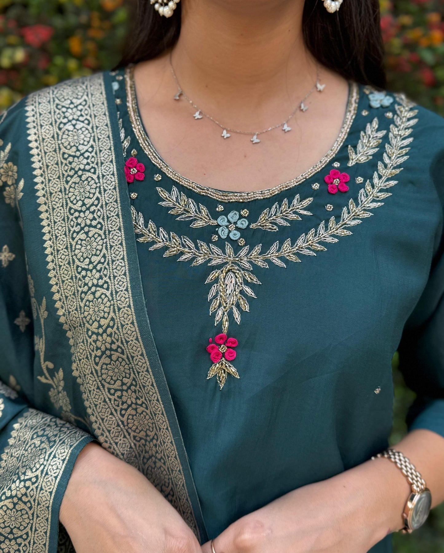 Official Look Kurti Set.