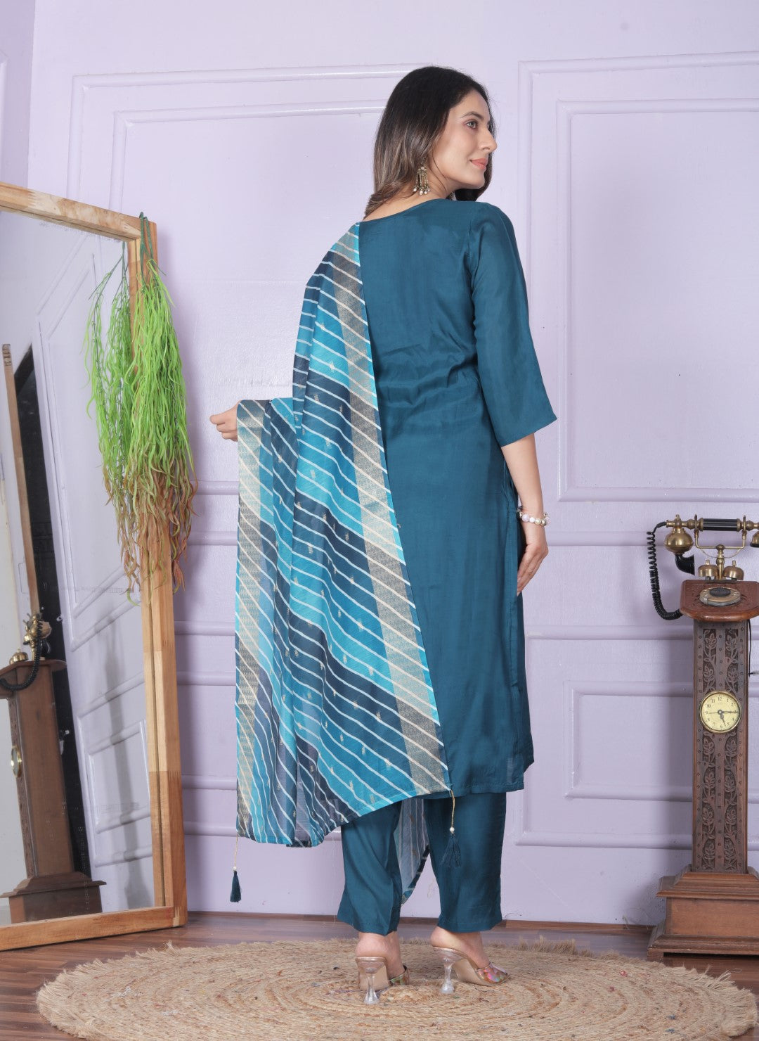 Buy Fashionable Blue Muslin Pant Outfit Set | Vaanya Kurtis