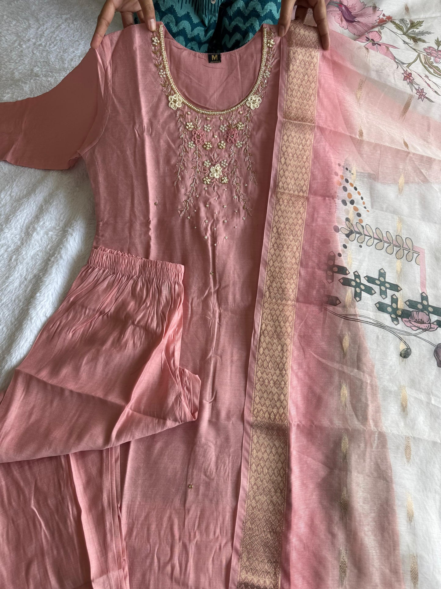 Highly Demanded Kurti Set.