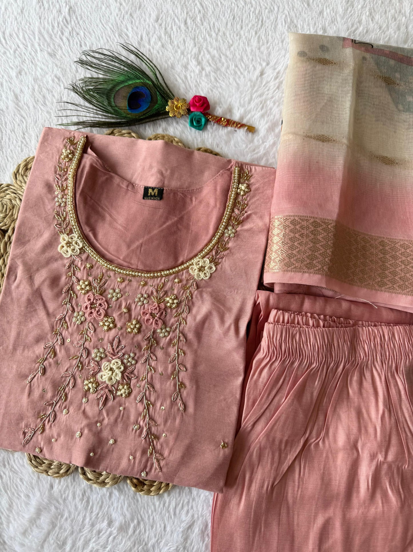 Highly Demanded Kurti Set.
