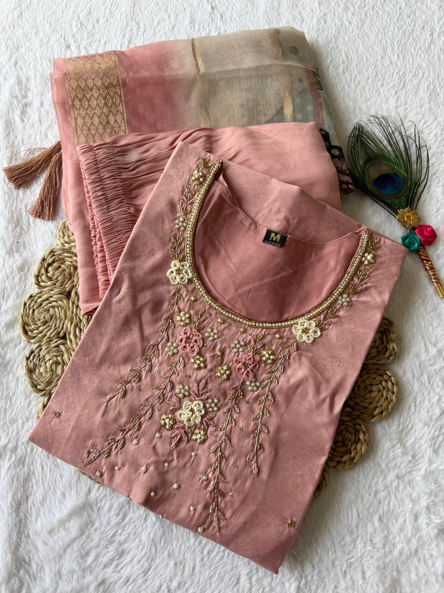 Highly Demanded Kurti Set.